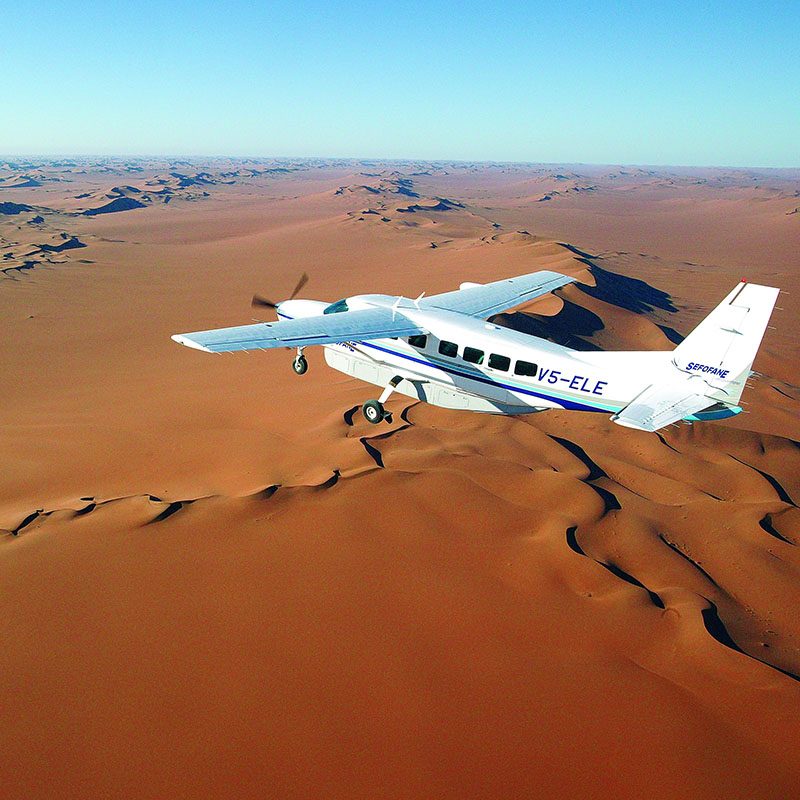Safaris-Okavango-namibie-desert-du-namib-grid-2