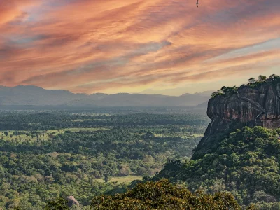 Forteresse de Sigiriya, site inscrit au patrimoine mondial de l'UNESCO, lors d'un circuit de Noël au Sri Lanka en famille