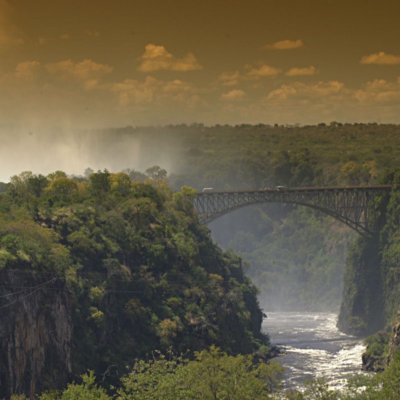 Safaris-Okavango-zimbabwe-chutes-victoria-galery-6